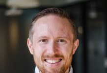 Hyper: штучний інтелект на сторожі безпеки-революція в роботі служби 911