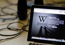 Вікіпедія проти закону: Битва за свободу знань та безпеку волонтерів