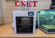 Цей 3D -принтер має 4 різних екструдерів. Це найкраще, що зробив Snapmaker, коли