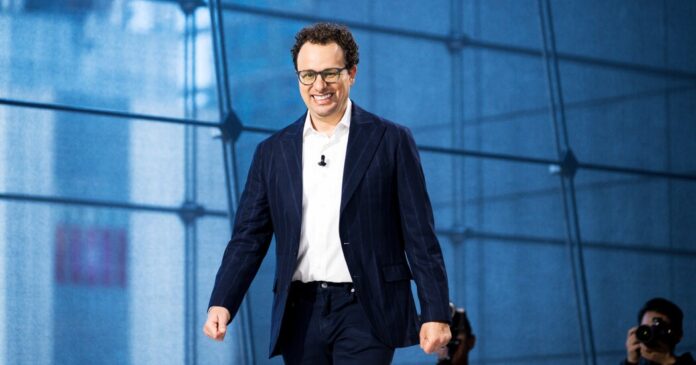 3979205a-2ce1-44a4-9c33-a13536b5b62f