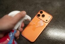 iPhone 17 Pro: Чому помаранчеві телефони стають рожевими