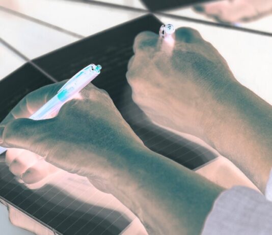 Grammarly Претензії за Несанкціоноване Використання “Діпфейків” Особистості Письменників