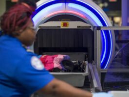 Додаток United Airlines Тепер Прогнозує Час Очікування в TSA та Інтегрує Відстеження Багажу