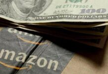 Amazon Вводить Надбавку за Паливо для Продавців на Майданчику в Умовах зростаючих логістичних витрат