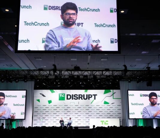 Останній шанс: заощаджуйте до $500 на квитках на TechCrunch Disrupt 2026