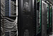 Компанії зі штучним інтелектом жадають центрів обробки даних, але американці протистоять їм поблизу