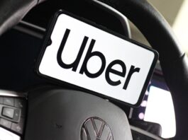 Uber піднімає планку вимог до перевірок водіїв