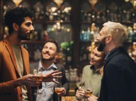 The Fold Inn : le pub éphémère pliable de Samsung à Londres